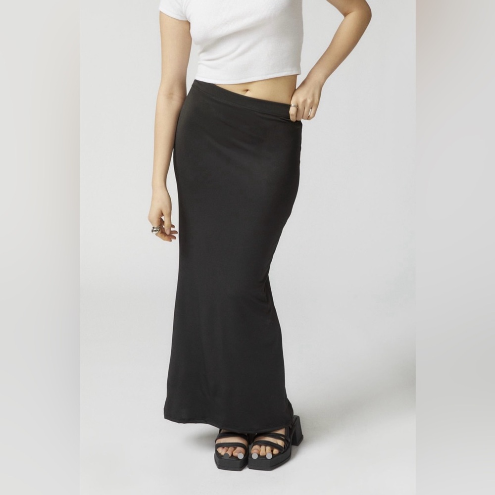 Urban outfitters UO Dominique Maxi Skirt